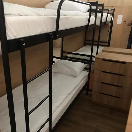міні особняк Hostel *