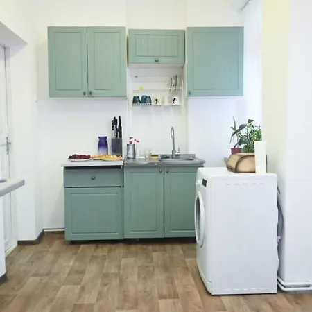 міні особняк Hostel *