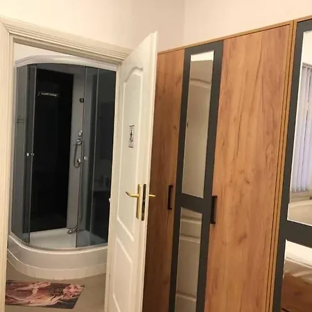 Hostel міні особняк *